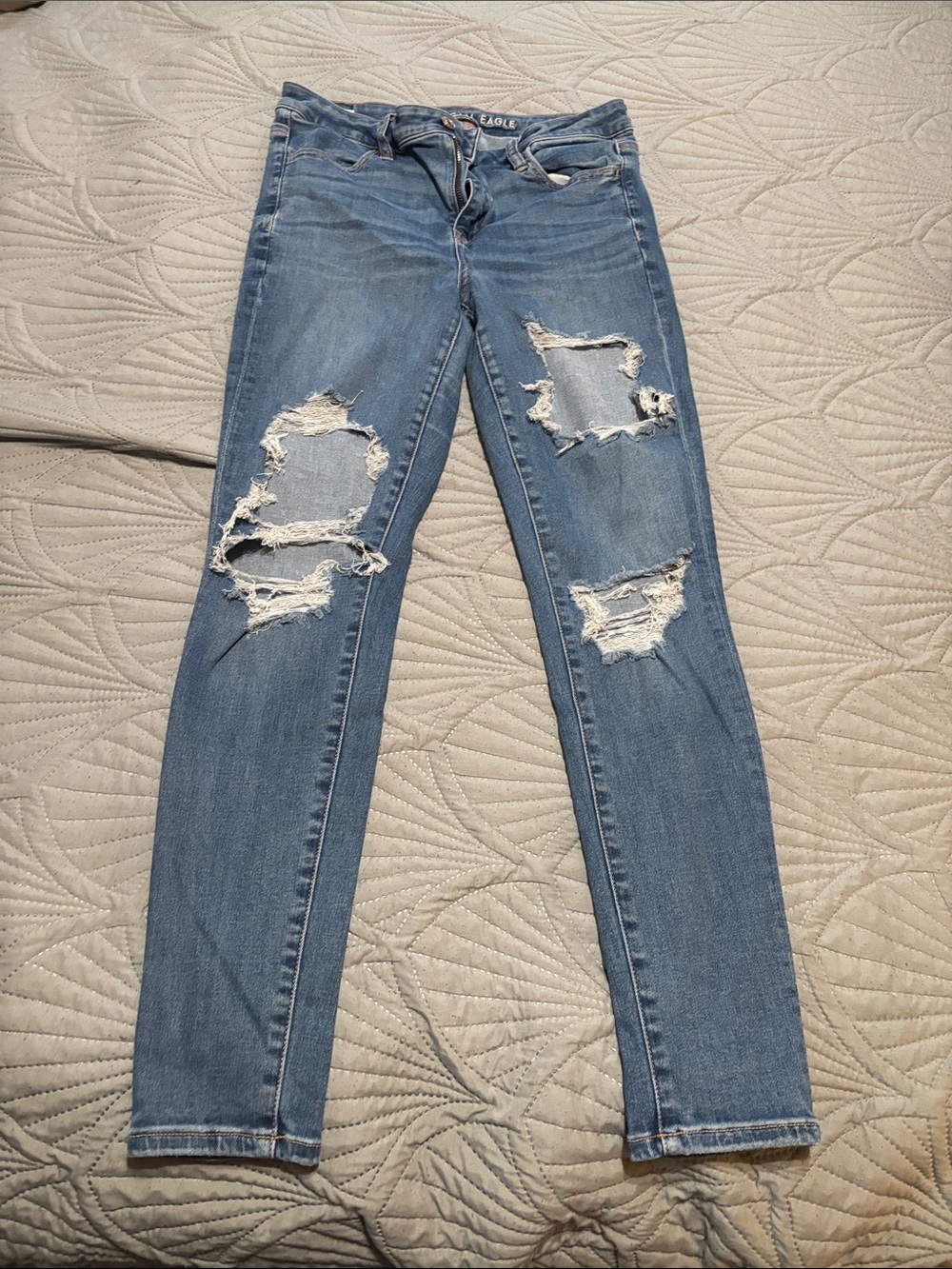 American Eagle Outfitters Light Blue Ripped Skinny Jeans